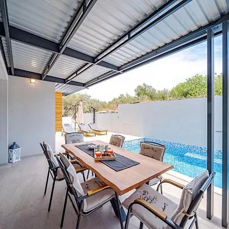 Villa Plitvina *
