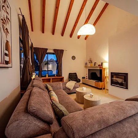 Plitvina Villa